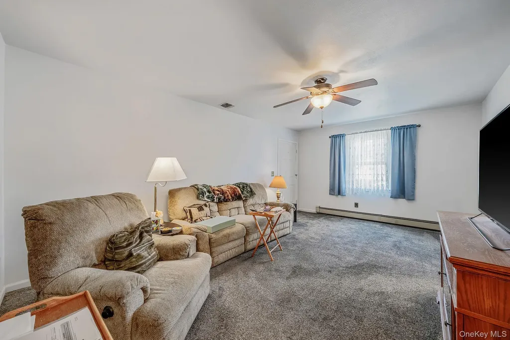 1 Whitman Drive Medford NY 11763