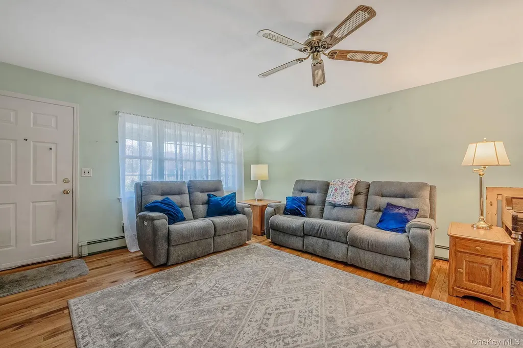 1 Whitman Drive Medford NY 11763