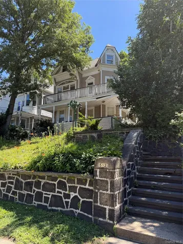 512 Warburton Avenue Yonkers NY 10701