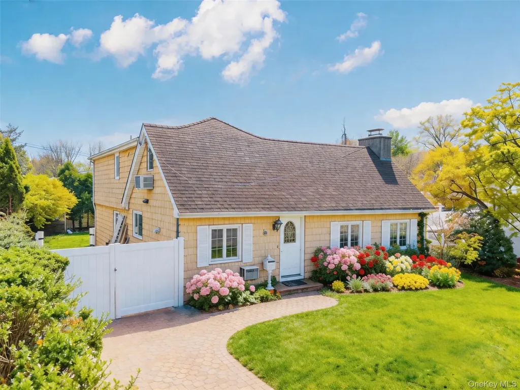 49 Beatrice Avenue Syosset NY 11791