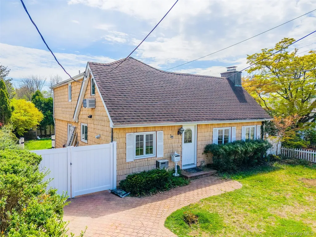 49 Beatrice Avenue Syosset NY 11791