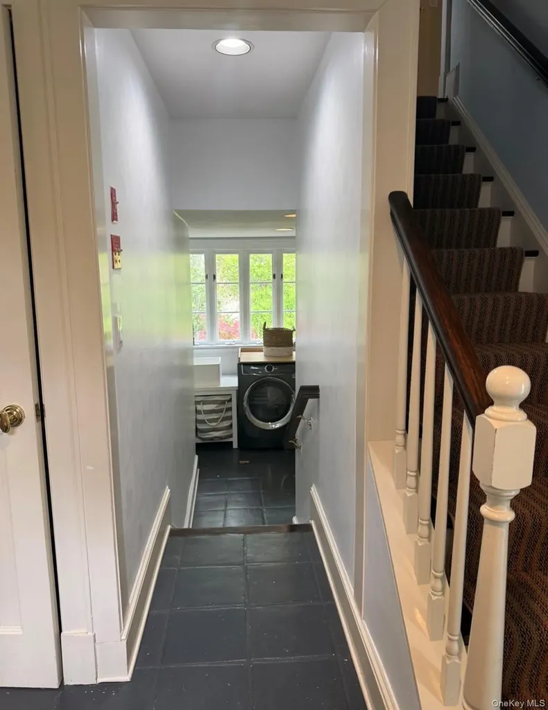 17 Spyrock Road Pound Ridge NY 10576