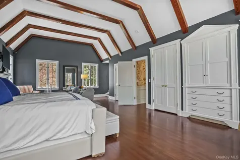 17 Spyrock Road Pound Ridge NY 10576