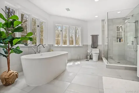 17 Spyrock Road Pound Ridge NY 10576