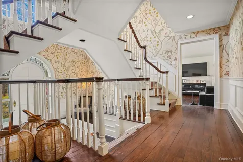 17 Spyrock Road Pound Ridge NY 10576