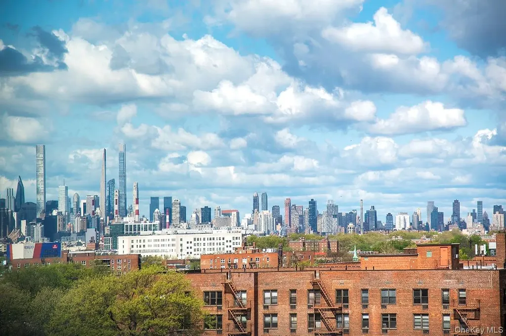 72-15 37th Avenue Jackson Heights NY 11372