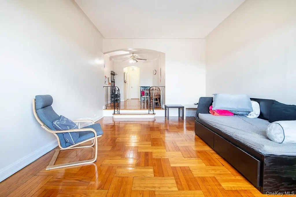 72-15 37th Avenue Jackson Heights NY 11372