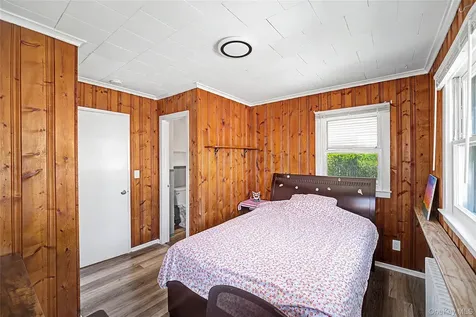 6 Littleworth Lane Sea Cliff NY 11579