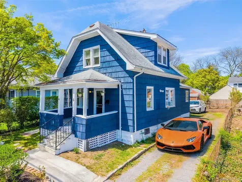 6 Littleworth Lane Sea Cliff NY 11579