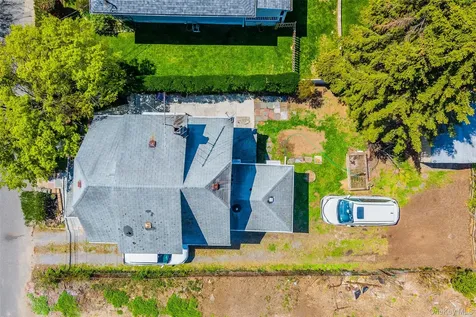 6 Littleworth Lane Sea Cliff NY 11579
