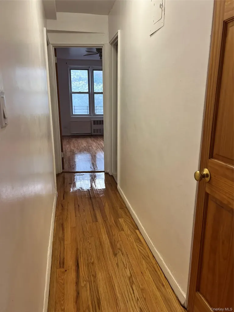 1332 Metropolitan Avenue Bronx NY 10462