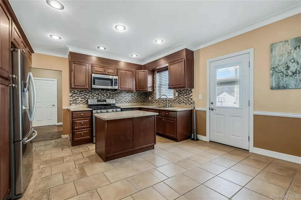 38 Borcher Avenue Yonkers NY 10704
