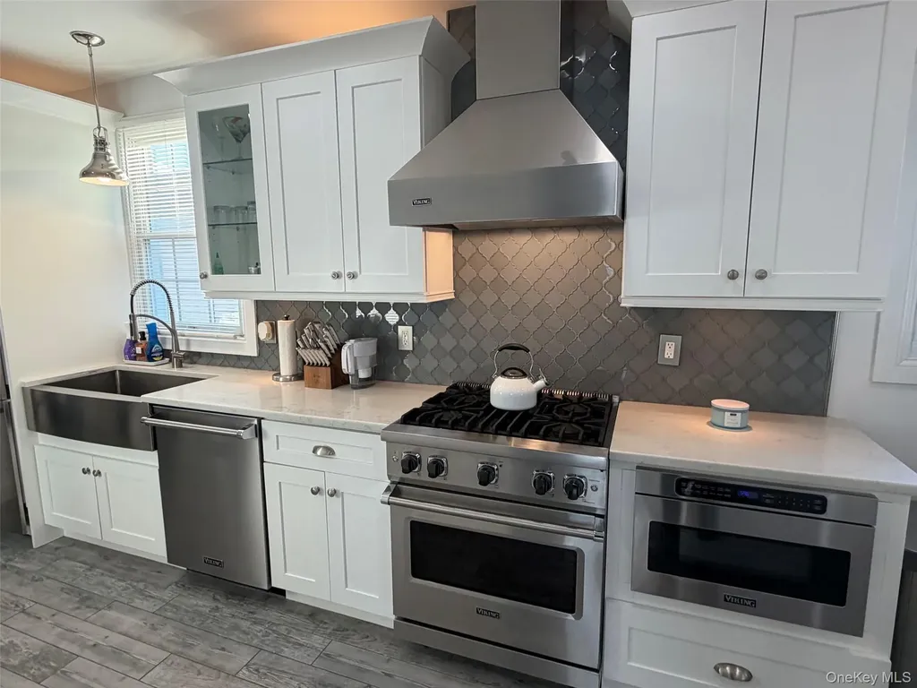 326 E Walnut Street Long Beach NY 11561