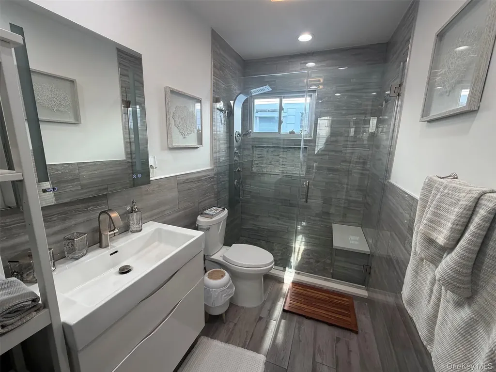 326 E Walnut Street Long Beach NY 11561