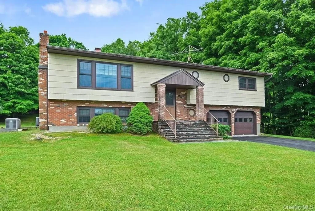 28 Peter Bush Drive Monroe NY 10950