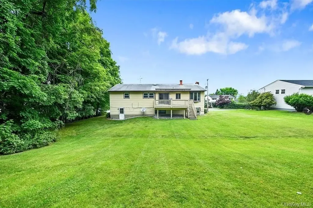 28 Peter Bush Drive Monroe NY 10950