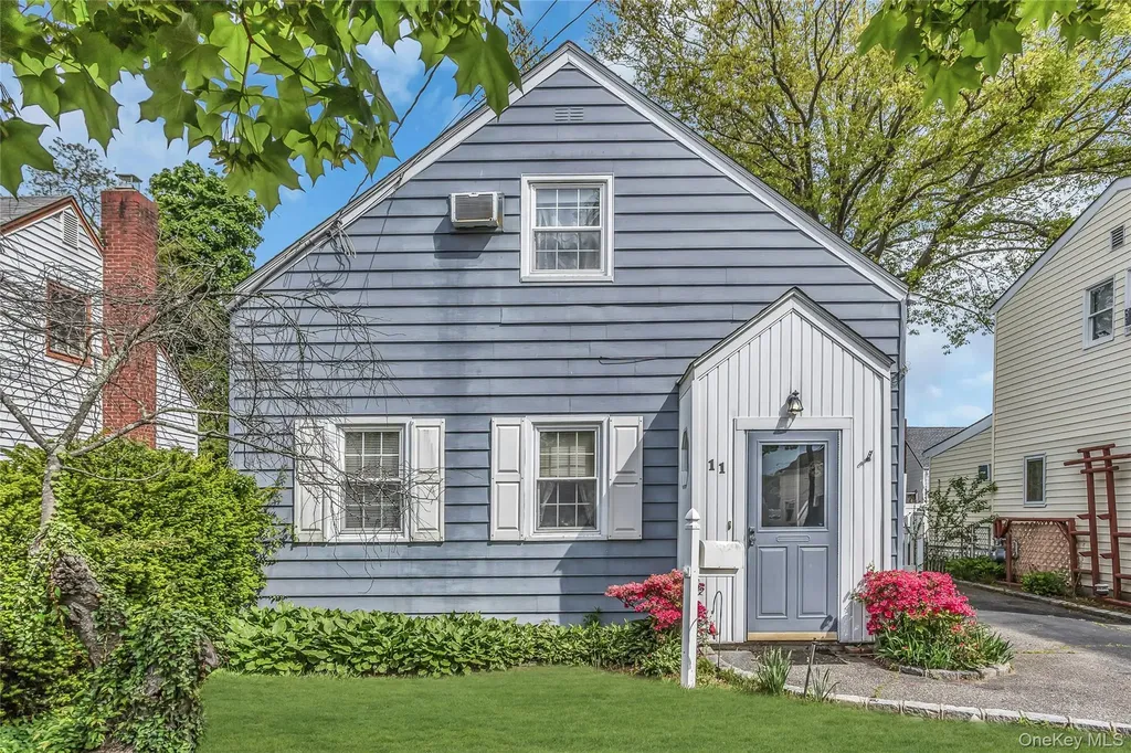 11 Skidmore Place Valley Stream NY 11581