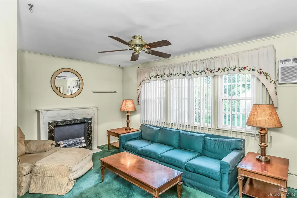 11 Skidmore Place Valley Stream NY 11581