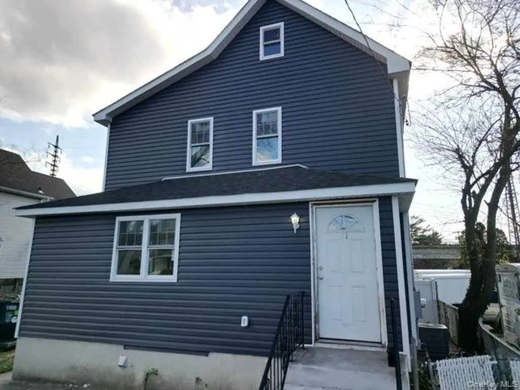 21 Randall Avenue Lynbrook NY 11563