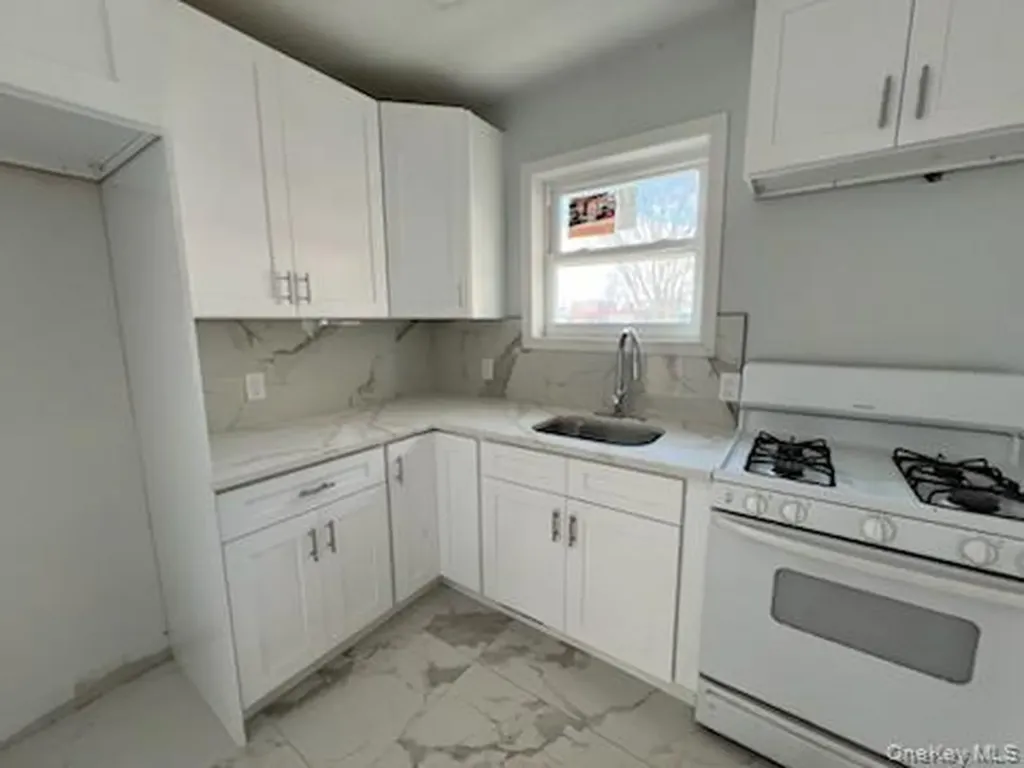 21 Randall Avenue Lynbrook NY 11563