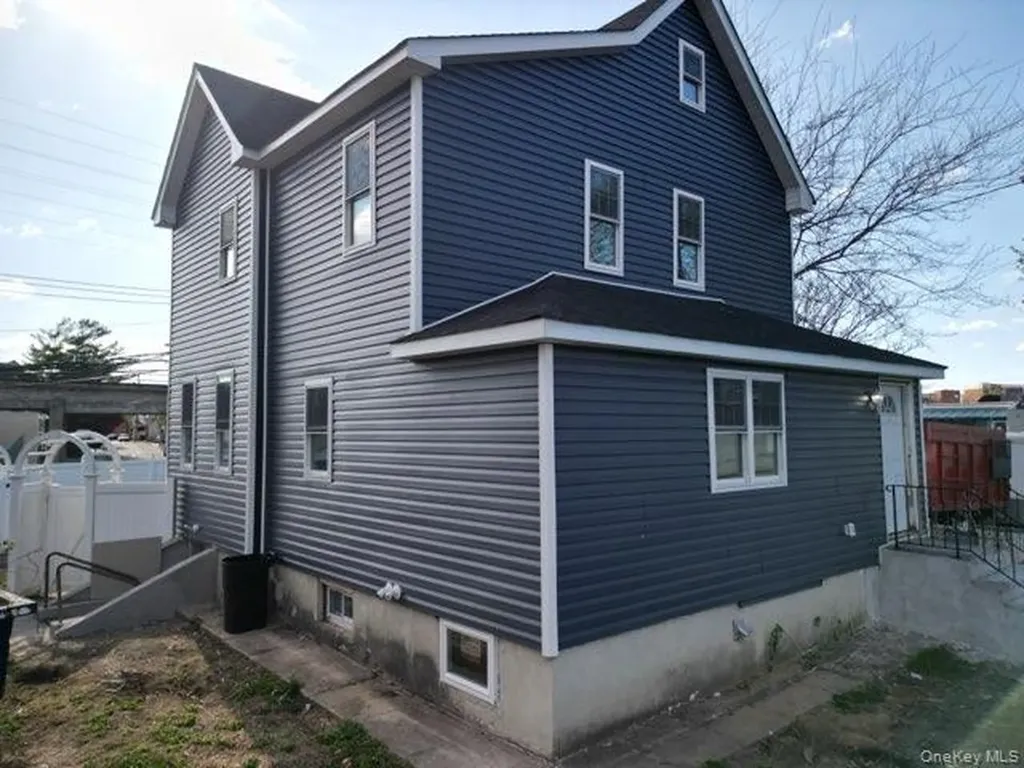 21 Randall Avenue Lynbrook NY 11563