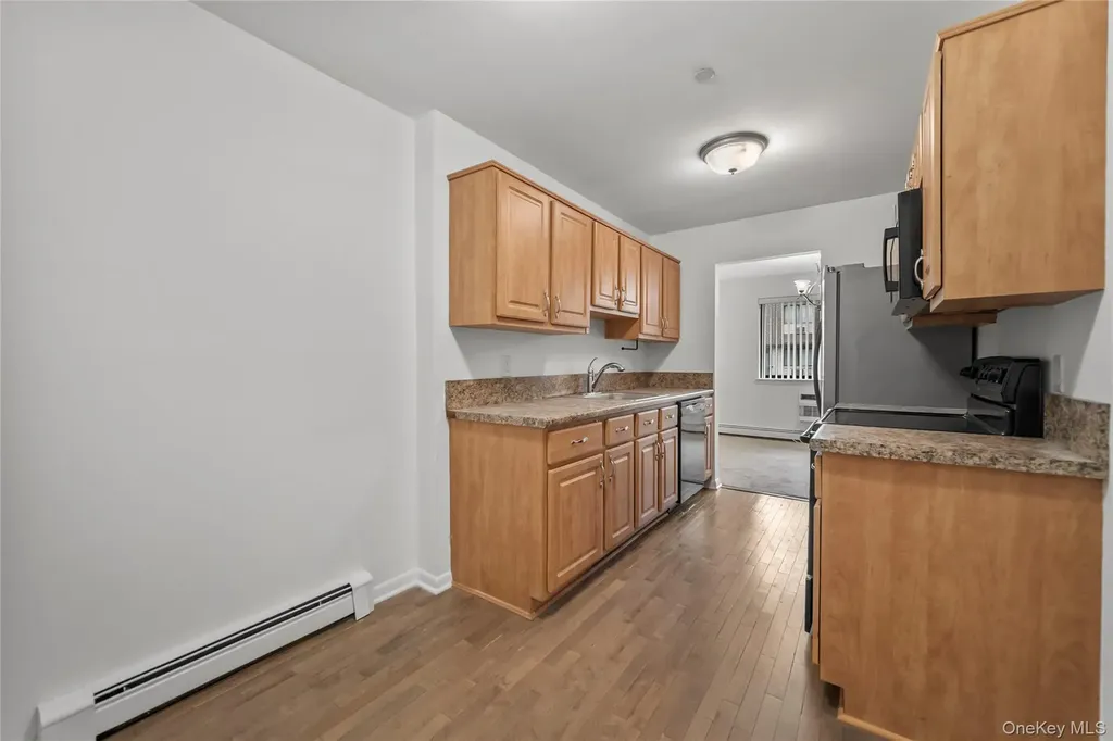 24 Carhart Avenue White Plains NY 10605