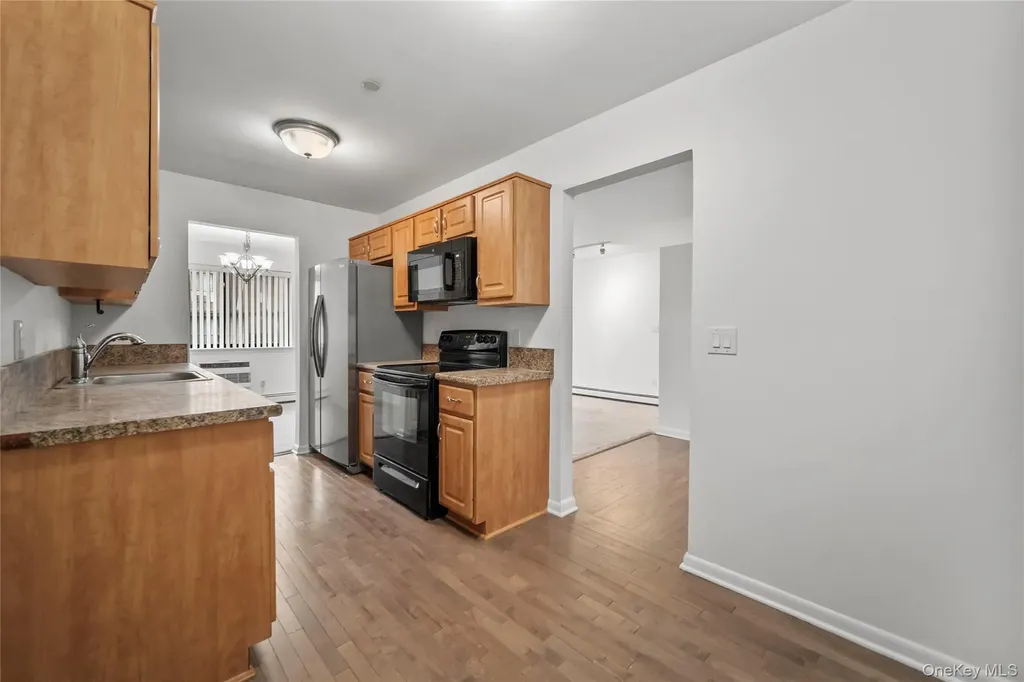 24 Carhart Avenue White Plains NY 10605