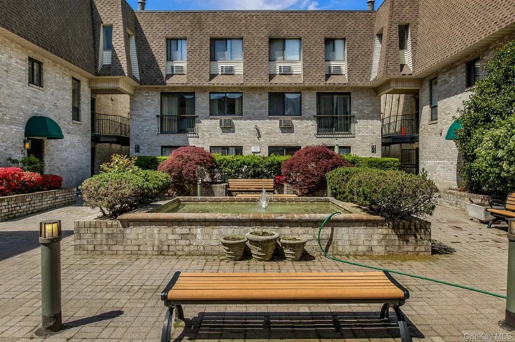 24 Carhart Avenue White Plains NY 10605