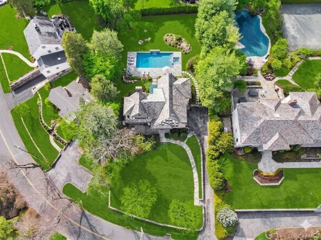 44 Fenimore Road New Rochelle NY 10804