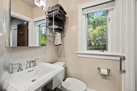 44 Fenimore Road New Rochelle NY 10804
