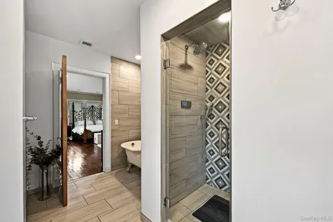 44 Fenimore Road New Rochelle NY 10804