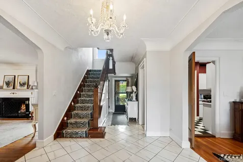 44 Fenimore Road New Rochelle NY 10804