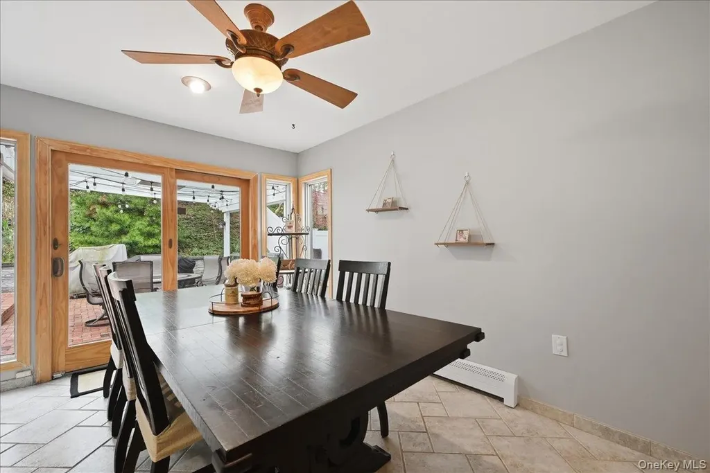 9 Adrian Drive Ronkonkoma NY 11779
