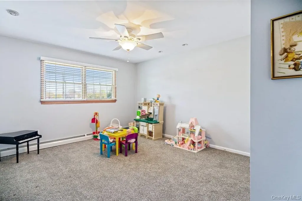 1300 Oak Avenue West Islip NY 11795