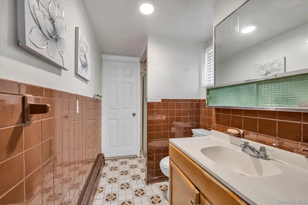 1678 Park Avenue Merrick NY 11566