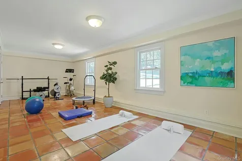 8 N Lake Road Armonk NY 10504