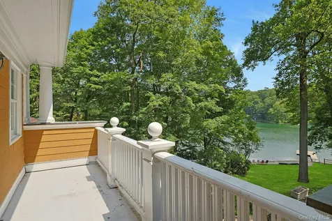 8 N Lake Road Armonk NY 10504