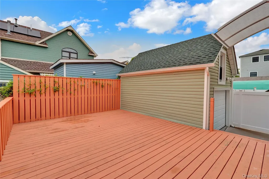 9977 164th Drive Howard Beach NY 11414