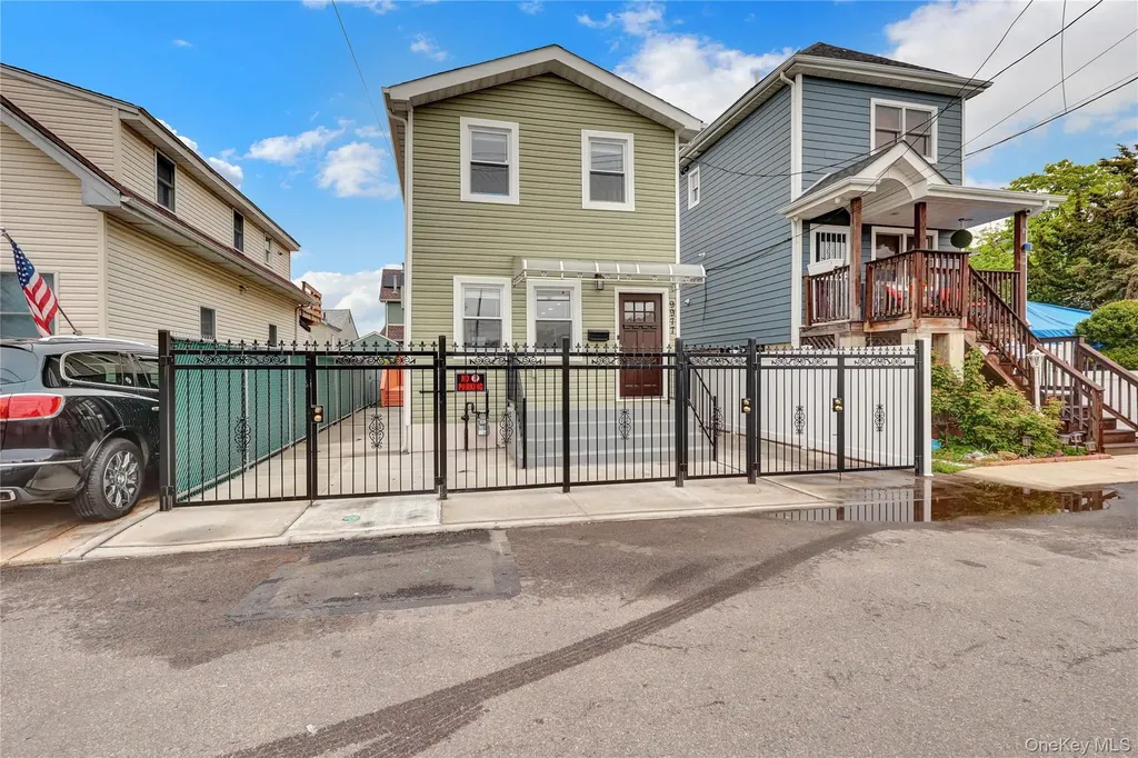9977 164th Drive Howard Beach NY 11414