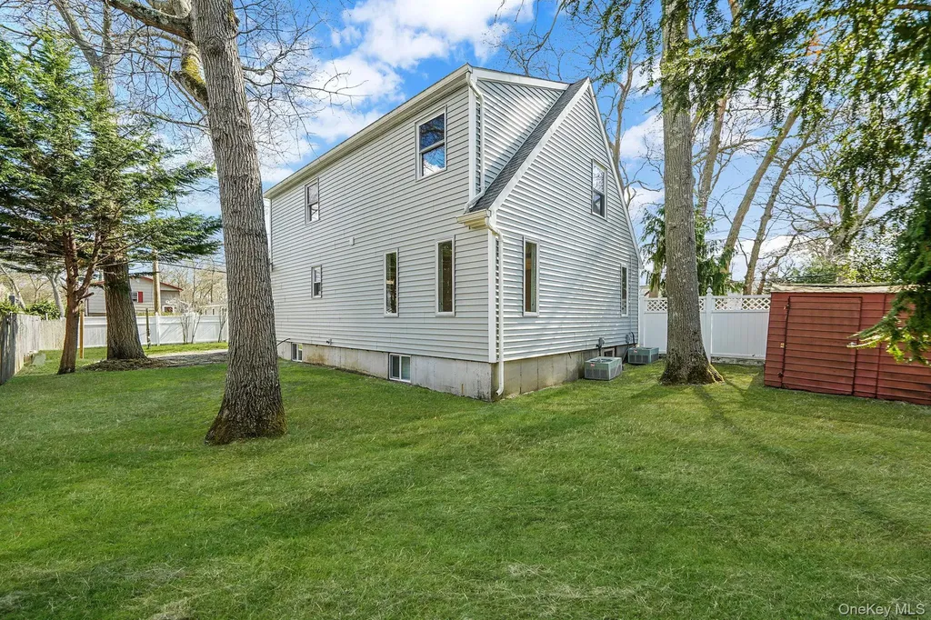 41 Seaside Avenue Patchogue NY 11772