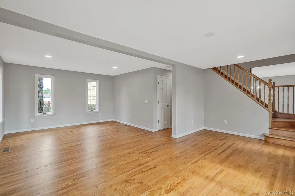 41 Seaside Avenue Patchogue NY 11772