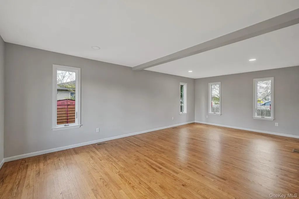 41 Seaside Avenue Patchogue NY 11772