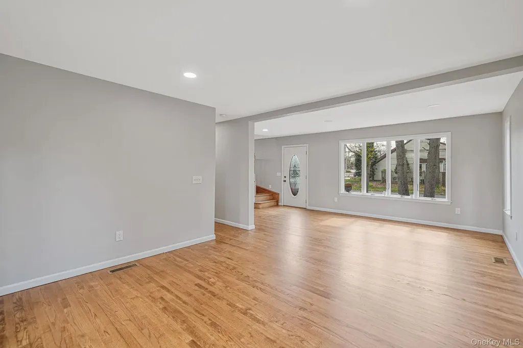 41 Seaside Avenue Patchogue NY 11772
