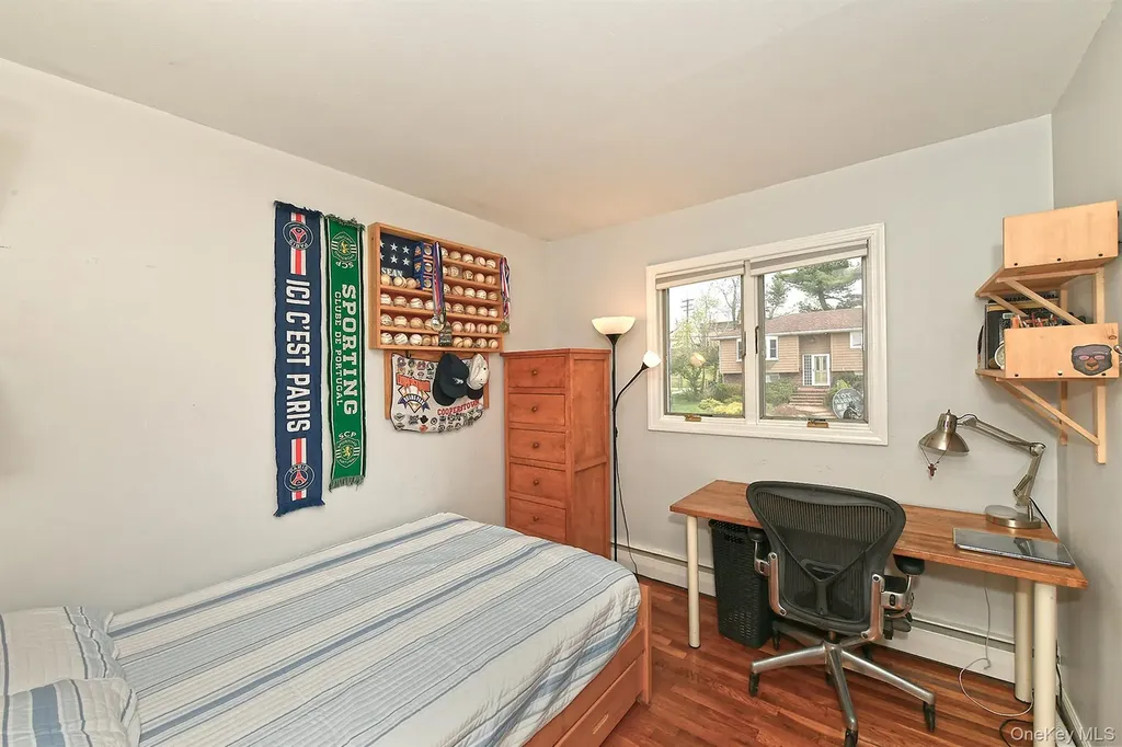 62 Beaumont Drive Plainview NY 11803