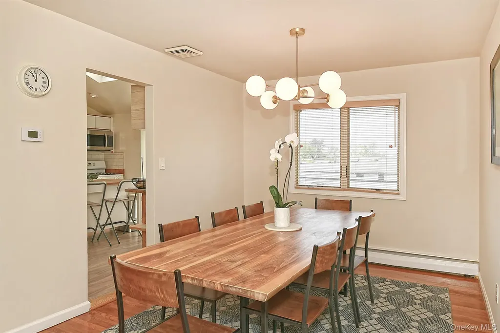 62 Beaumont Drive Plainview NY 11803