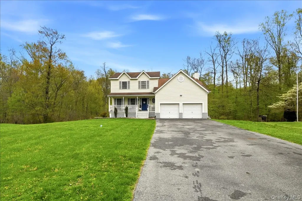 52 Mina Drive Wappingers Falls NY 12590
