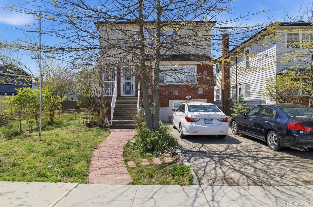 124 Quebec Road Island Park NY 11558