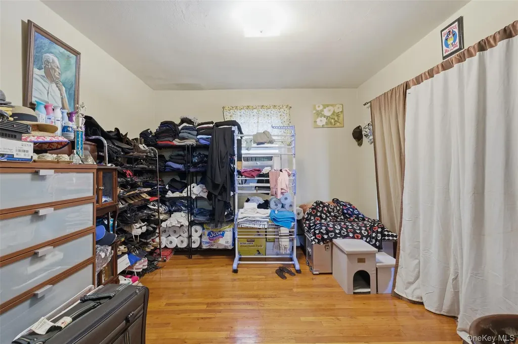 124 Quebec Road Island Park NY 11558