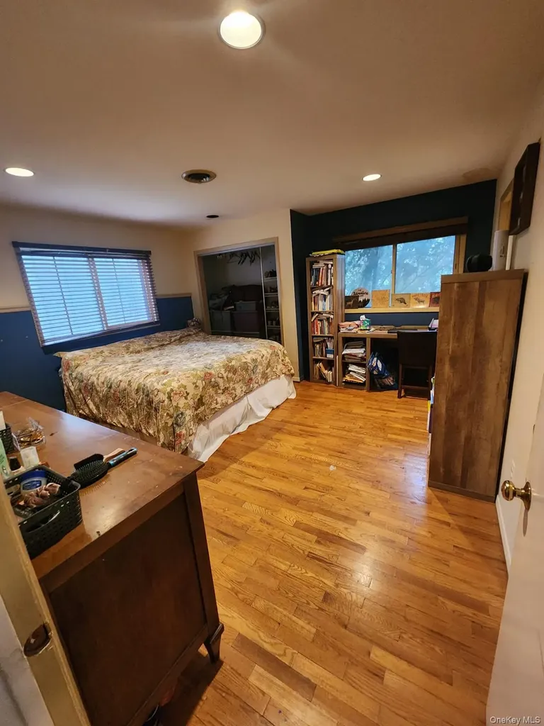 8 Keri Lane Spring Valley NY 10977