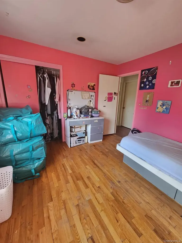 8 Keri Lane Spring Valley NY 10977